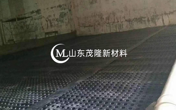 《青島地鐵1號線停車場》土工布、排水板施工