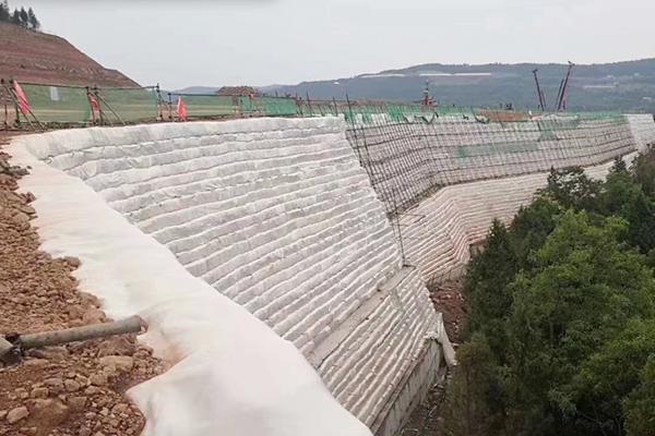 高強加筋土工布的強度指標有哪些內容  第1張