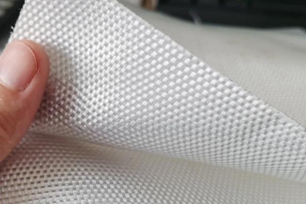 高強加筋土工布與土工格柵的區別  第1張